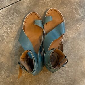 Blue/turquoise Leather Women's Sandals